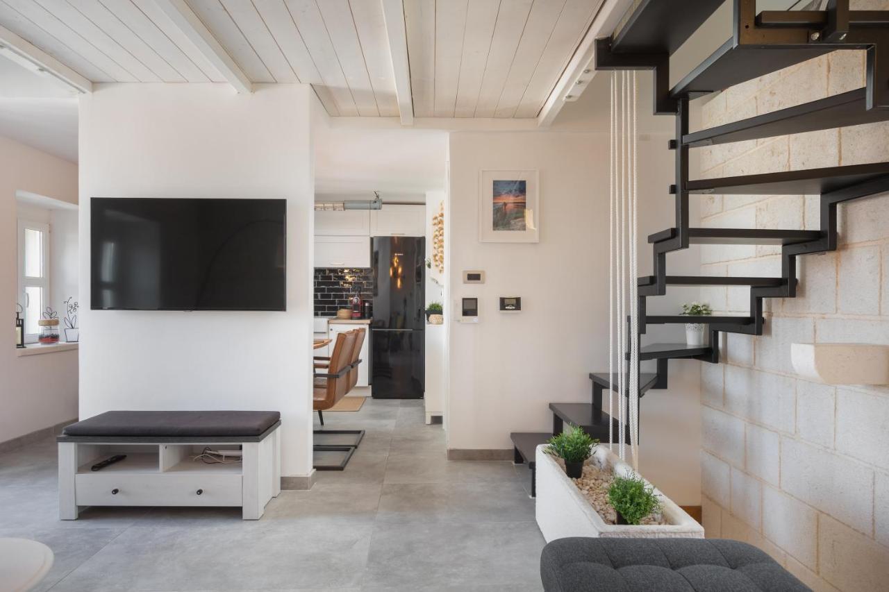 Apartment Coastal Villa Макарска Экстерьер фото